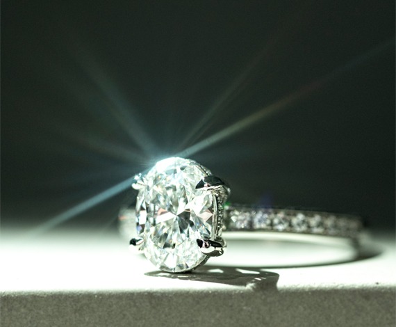 What is the Difference Between Lab Grown Diamonds and Natural Diamonds? 