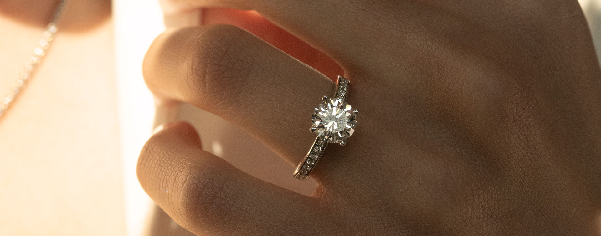 Guide to Buying a Diamond Engagement Ring: The 4C's